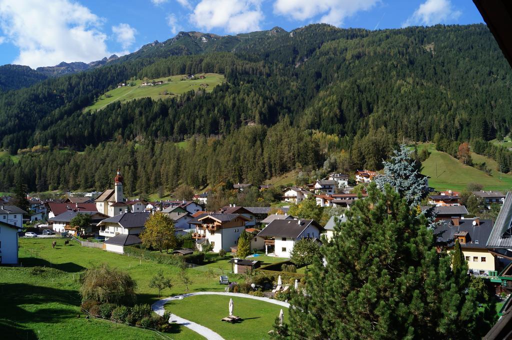 Ferienhaus Bergblick Fulpmes Kamer foto